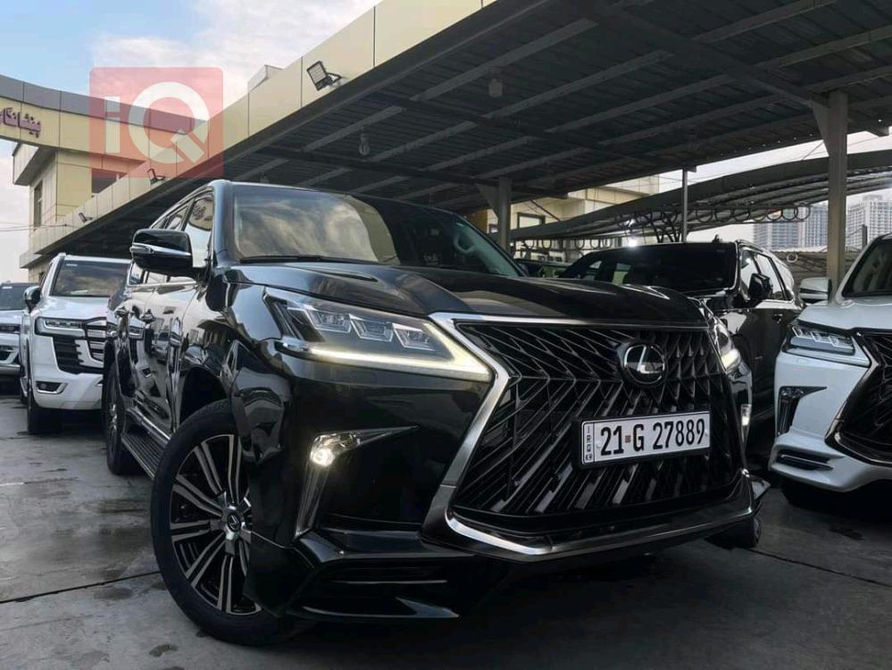Lexus LX